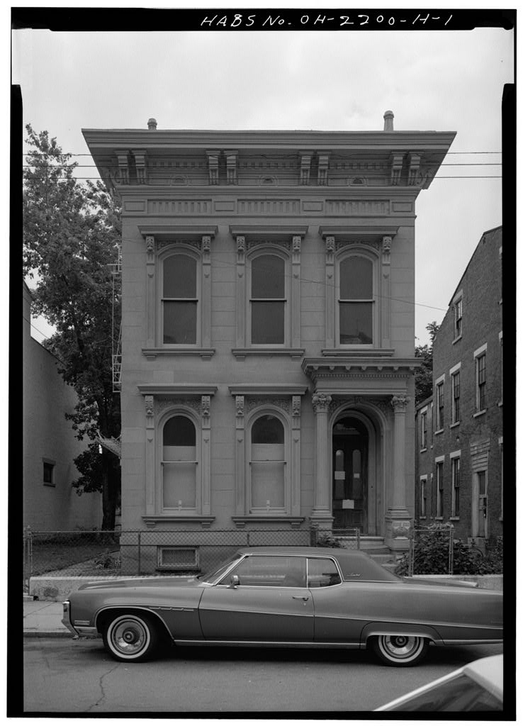 837 Dayton Street (House), photograph filed with the federal survey