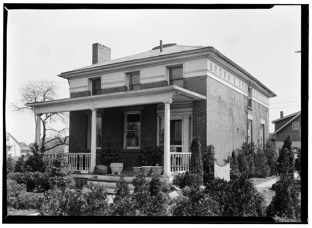 Warren House, photograph filed with the federal survey