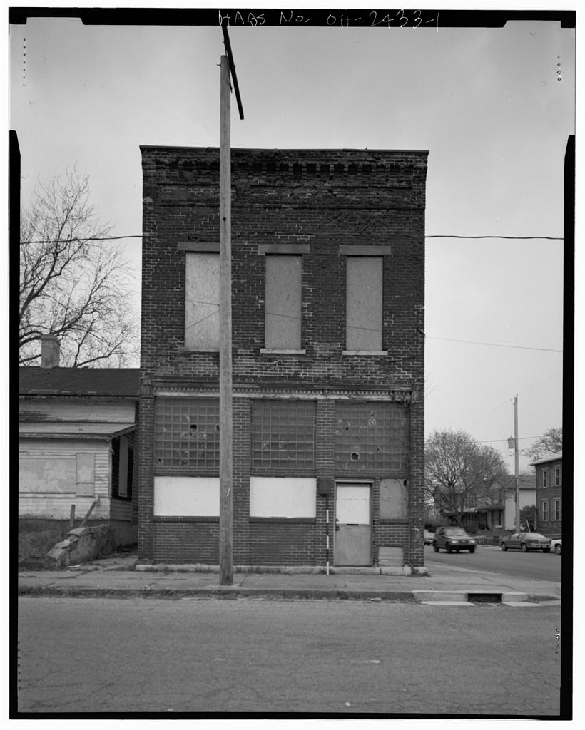 451 East Pleasant Street (commercial building), photograph filed with the federal survey