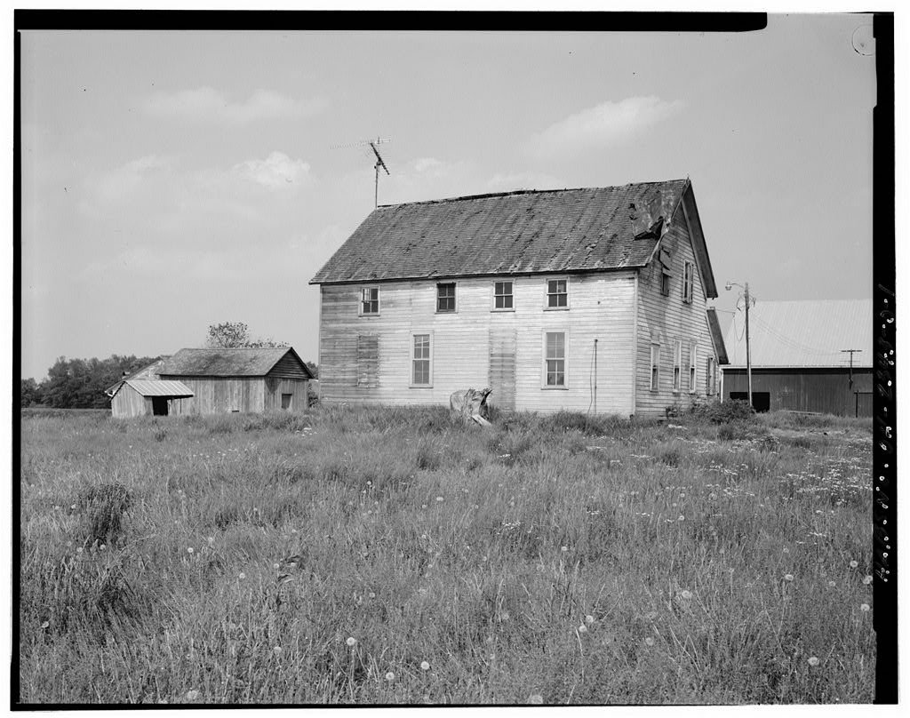 William Hoelscher Farmstead, photograph filed with the federal survey